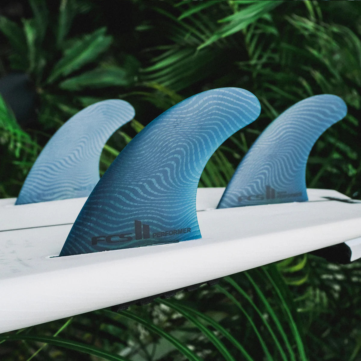 FCS 2  Performer Neo Glass EcoBlend Thruster Fins - Pacific