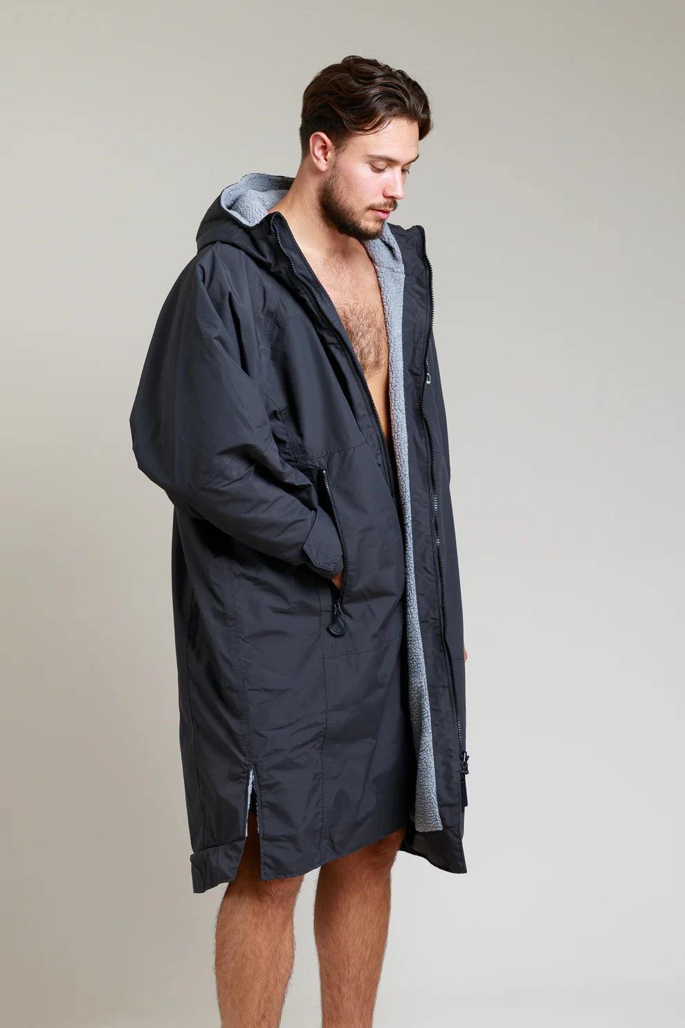 White Water Hard Shell Changing Robe - Black