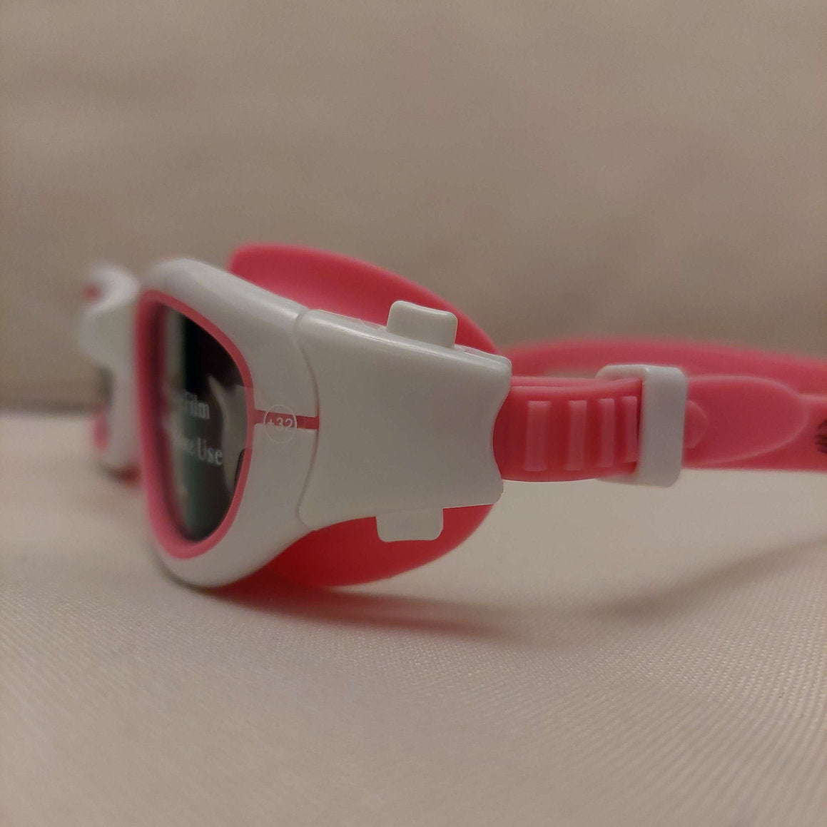 Streamlined Junior Swim Goggles - Pink/White-Swim & Snorkel Accessories-troggs.com